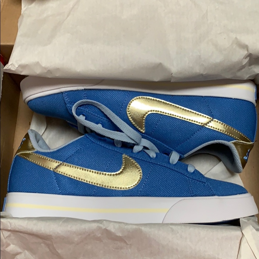 Nike Womens Sweet Classic Textile